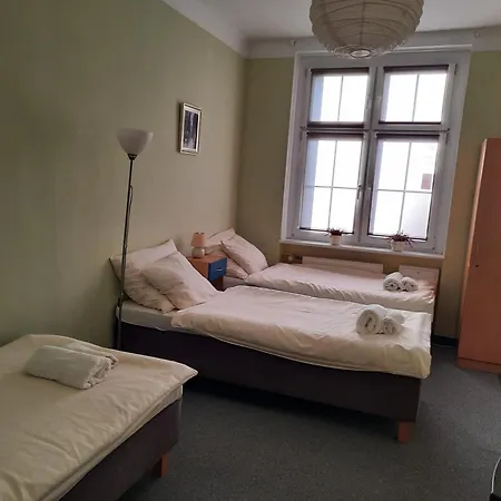 ホームステイ Pod Starymi Lipami *