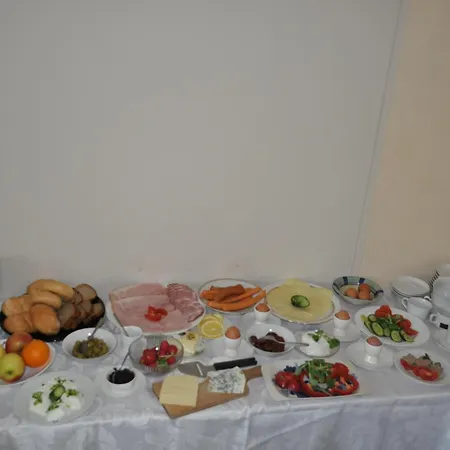 Pod Starymi Lipami Homestay Szczecin