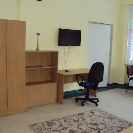 Pod Starymi Lipami Kwatera prywatna