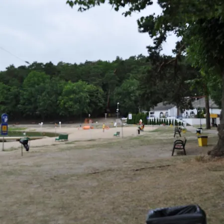 Pod Starymi Lipami Homestay Szczecin