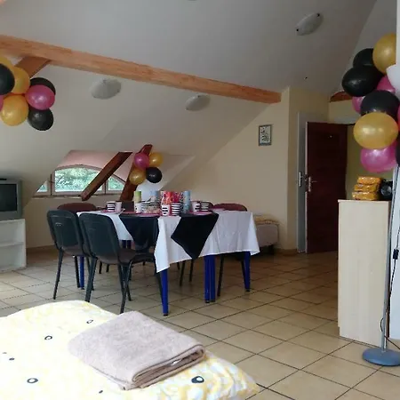 Homestay Pod Starymi Lipami