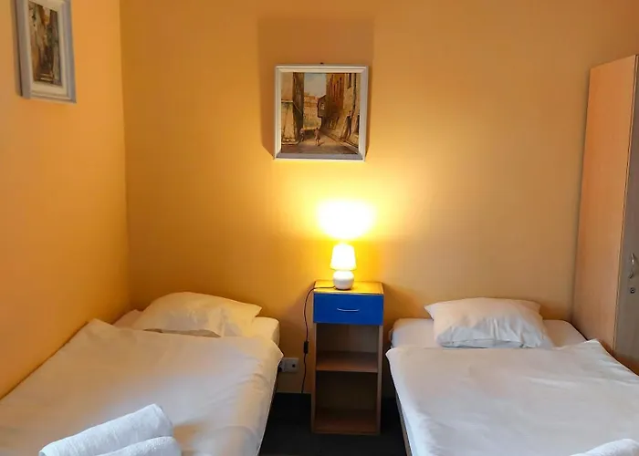 ホームステイ Pod Starymi Lipami *